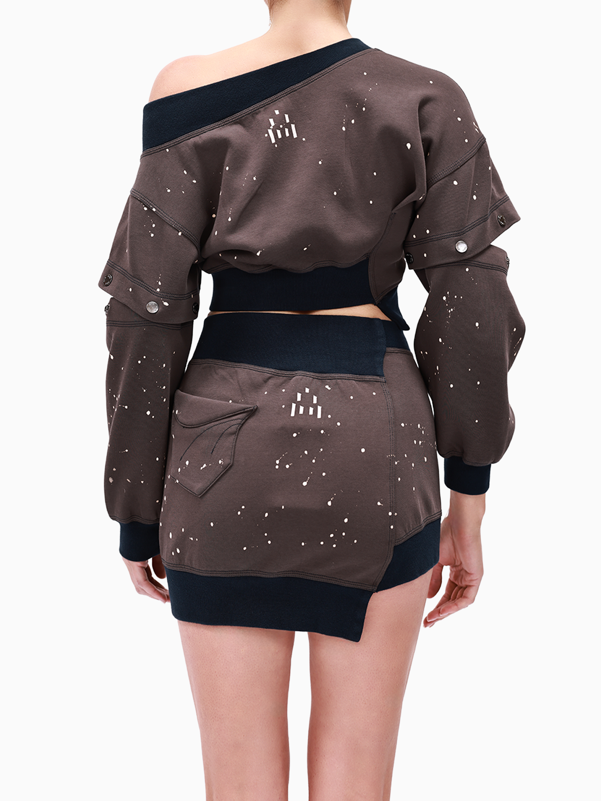 Cropped Snap Sleeve Sweatshirt